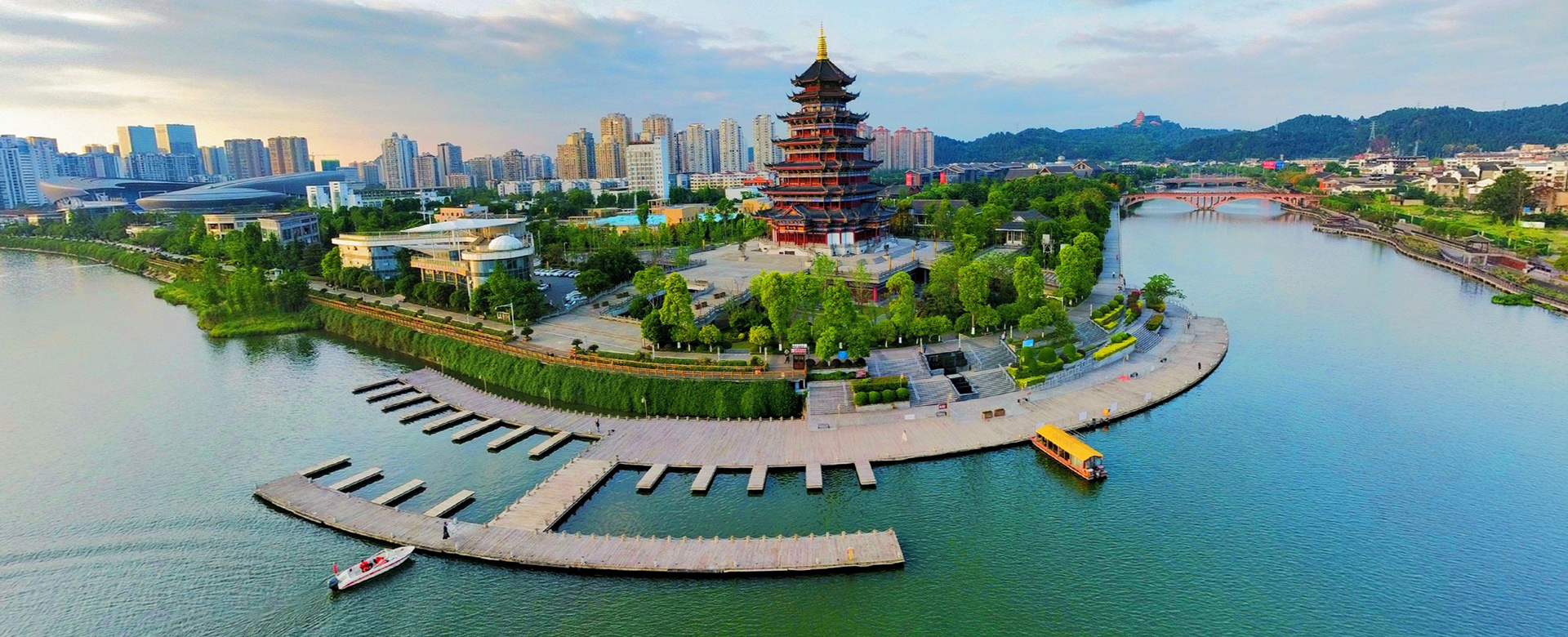 興企愛崗、志美行厲、建功立業(yè)